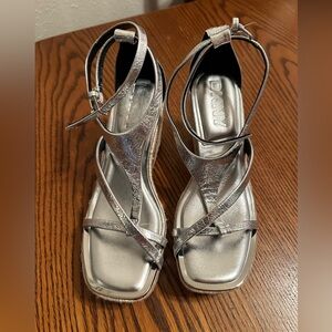 DNKY silver wedges